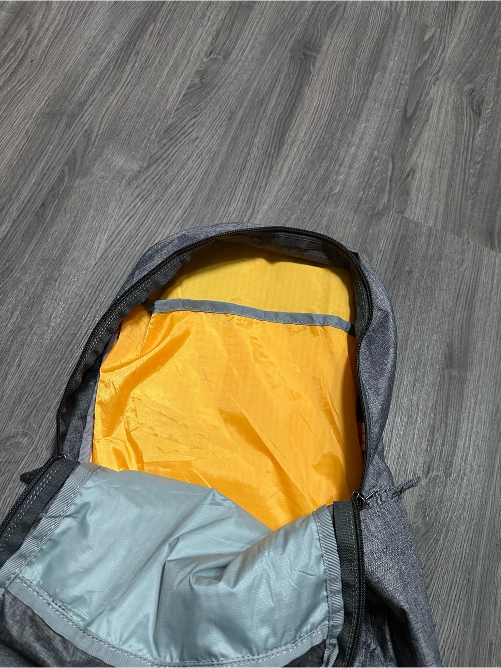 Cotopaxi Coban 20L Travel Pack Backpack Gray Lightweight Hiking Laptop - Picture 7 of 9